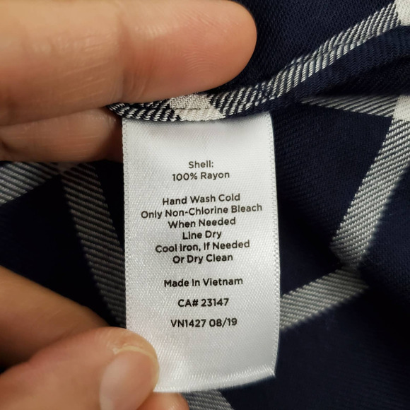 Talbots Women Plaid Pullover Blue Long Sleeves Collarless Top Small Petite - Picture 8 of 8
